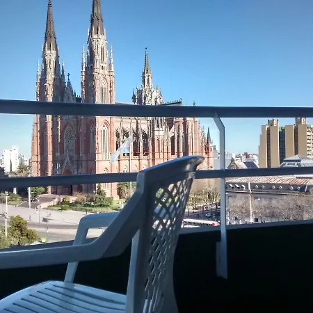 Departamento Plaza Moreno Con Balcon La Plata Exterior photo