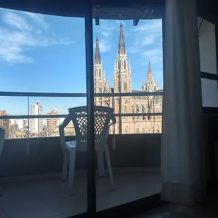 Departamento Plaza Moreno Con Balcon La Plata Exterior photo