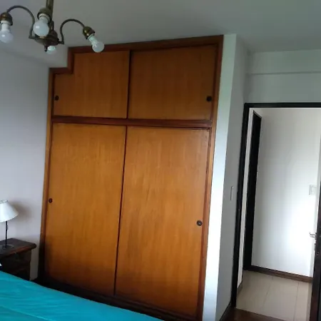 Departamento Plaza Moreno Con Balcon La Plata Exterior photo